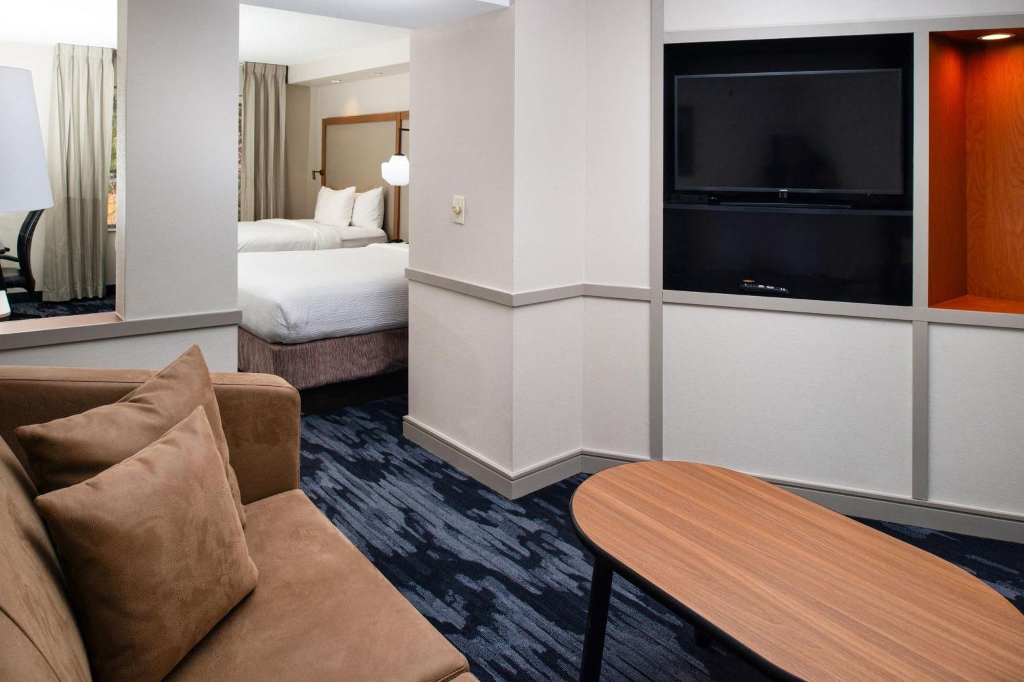 Fairfield Inn & Suites Greensboro Wendover Εξωτερικό φωτογραφία