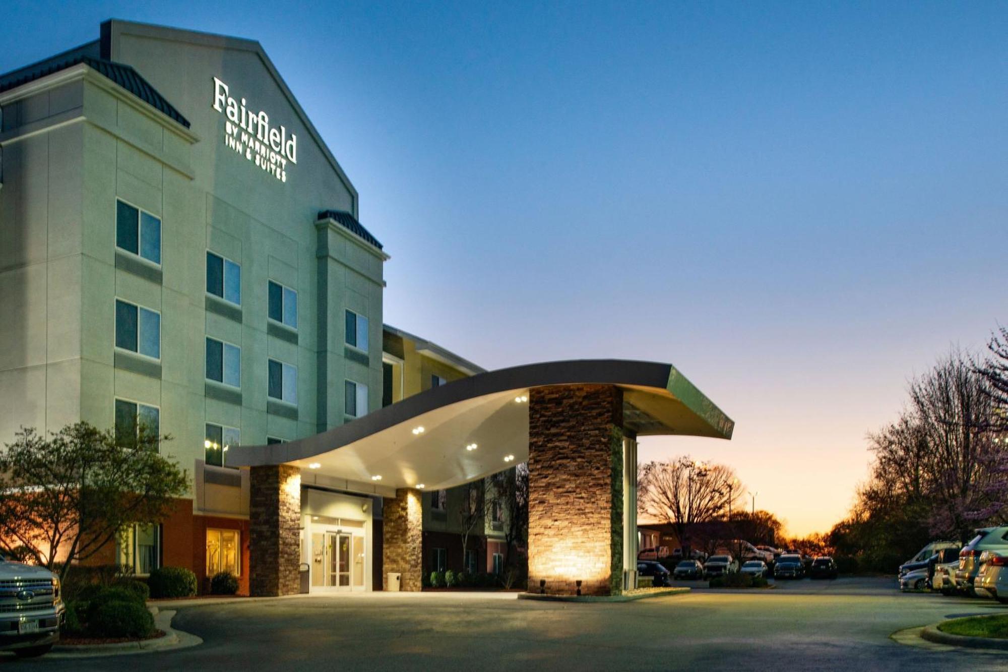Fairfield Inn & Suites Greensboro Wendover Εξωτερικό φωτογραφία