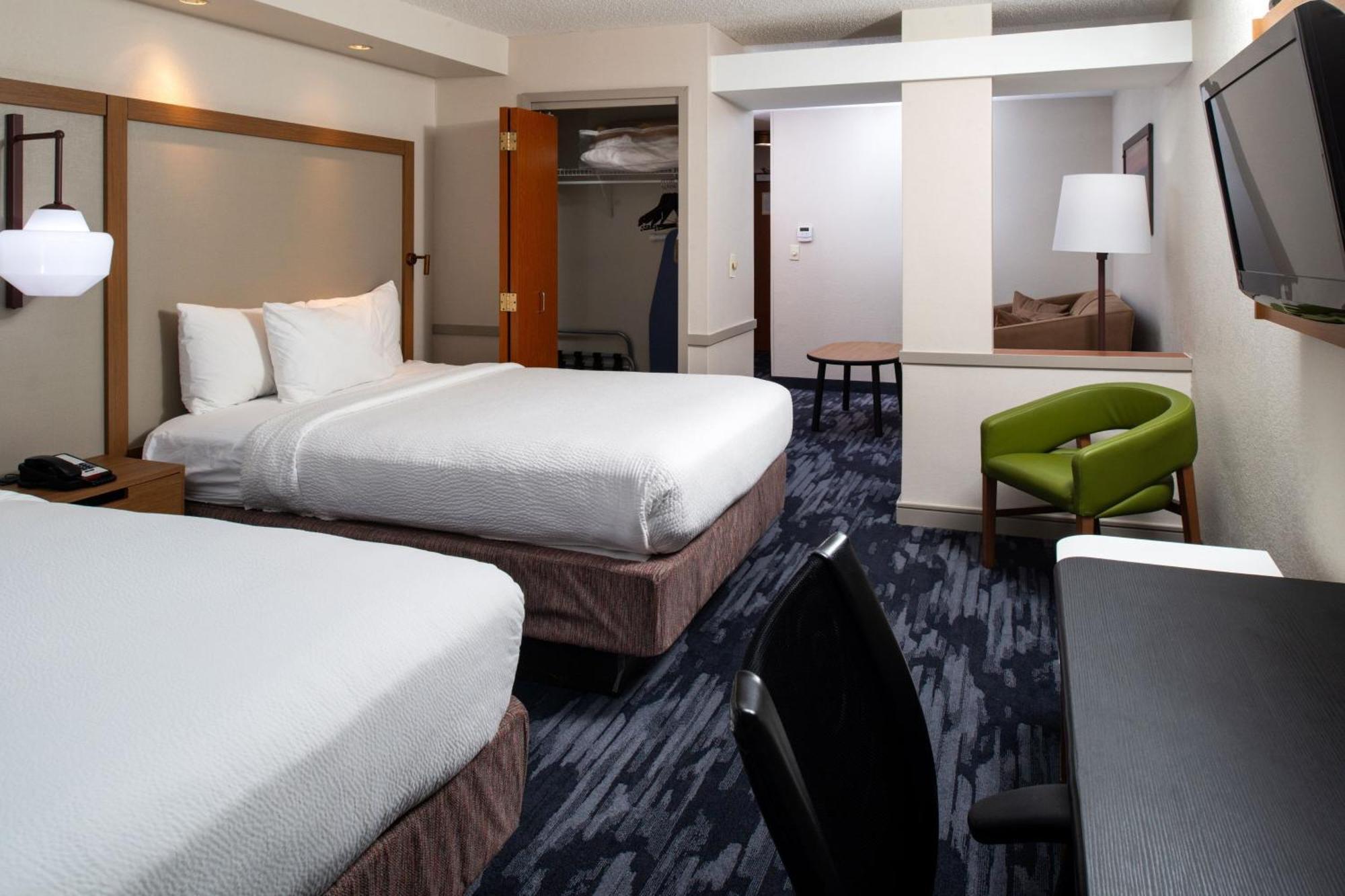 Fairfield Inn & Suites Greensboro Wendover Εξωτερικό φωτογραφία