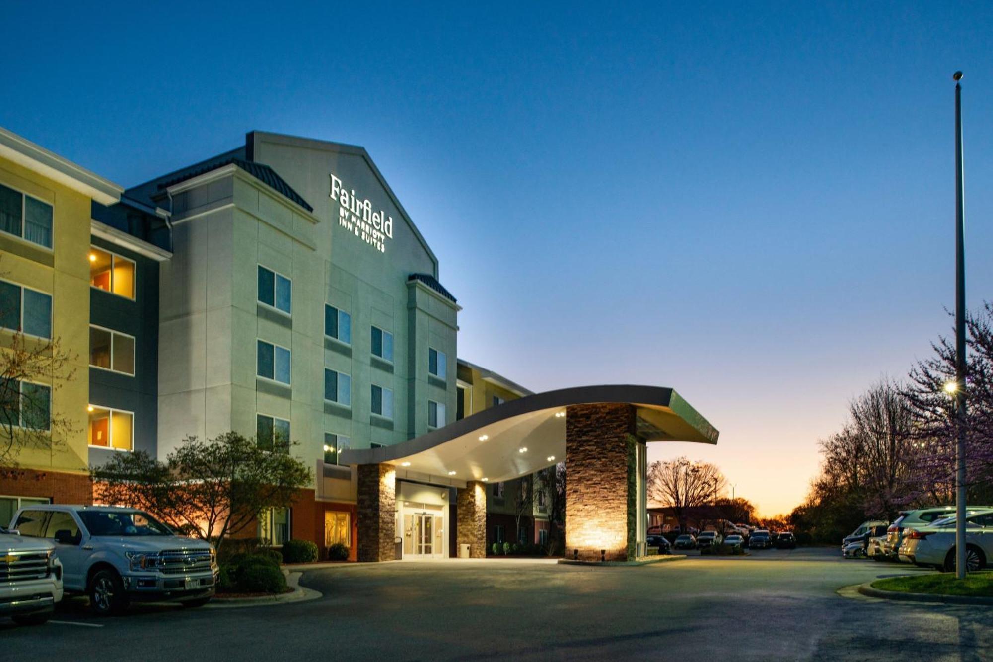Fairfield Inn & Suites Greensboro Wendover Εξωτερικό φωτογραφία