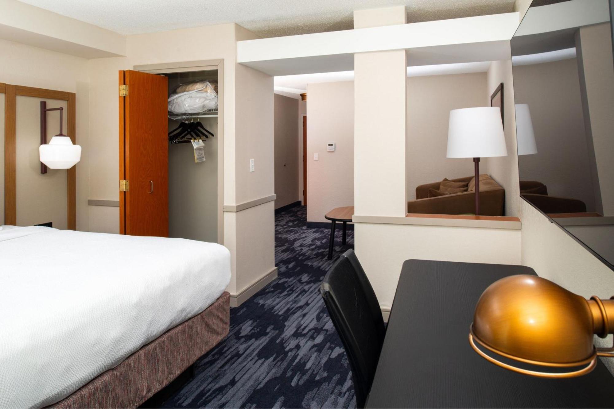 Fairfield Inn & Suites Greensboro Wendover Εξωτερικό φωτογραφία