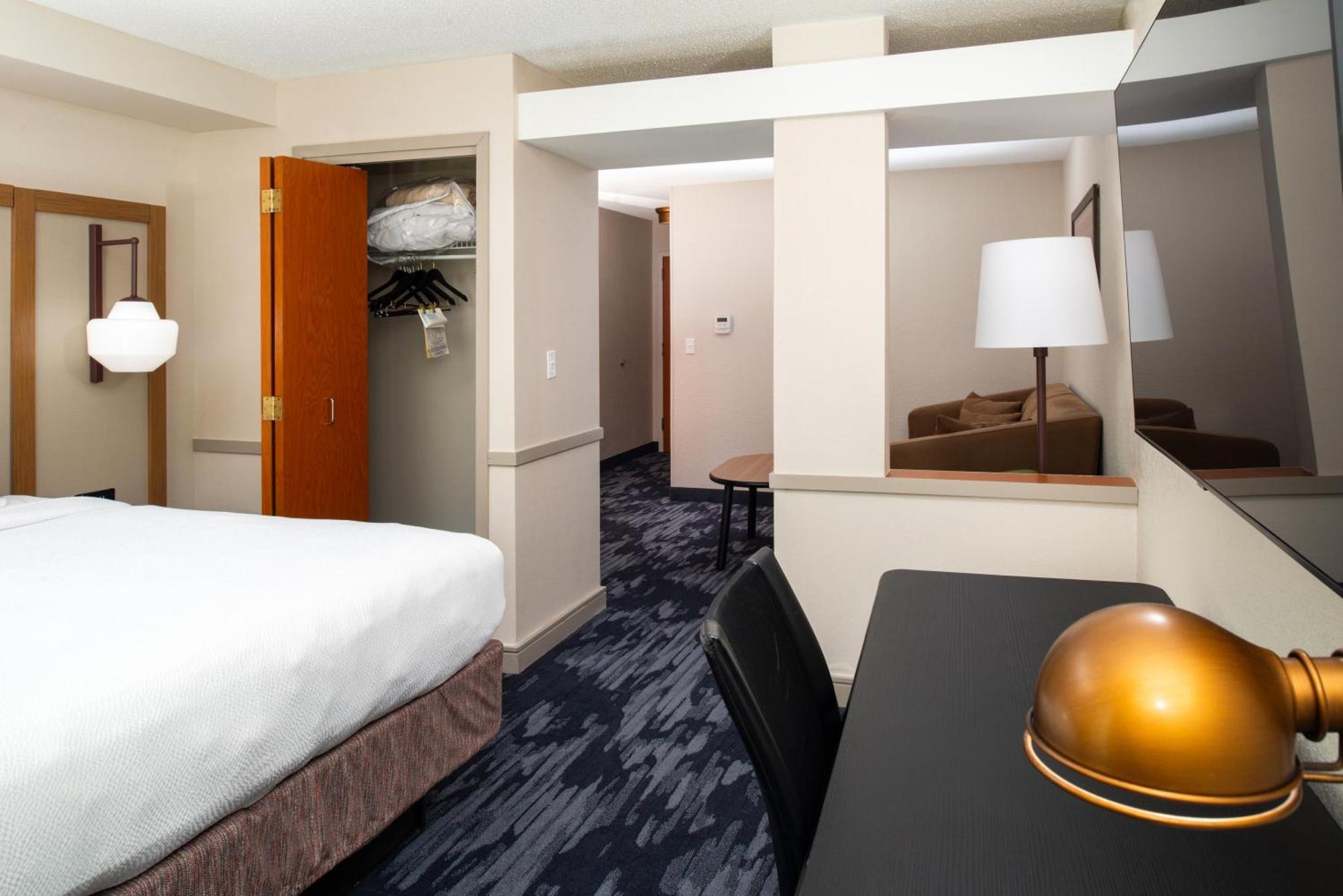 Fairfield Inn & Suites Greensboro Wendover Εξωτερικό φωτογραφία