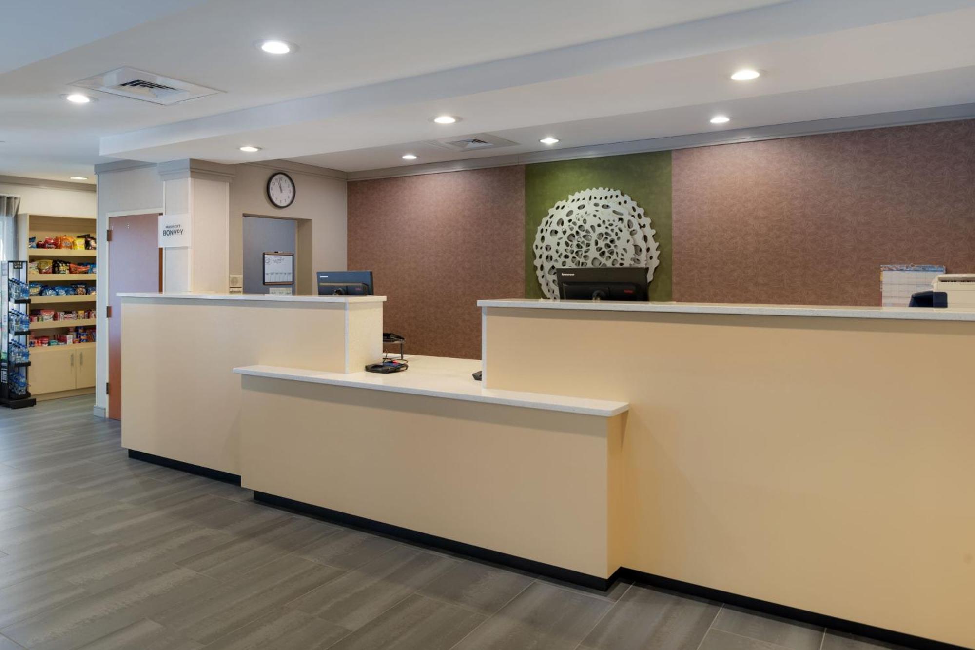 Fairfield Inn & Suites Greensboro Wendover Εξωτερικό φωτογραφία