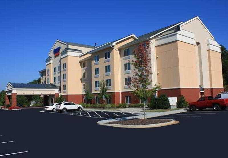 Fairfield Inn & Suites Greensboro Wendover Εξωτερικό φωτογραφία